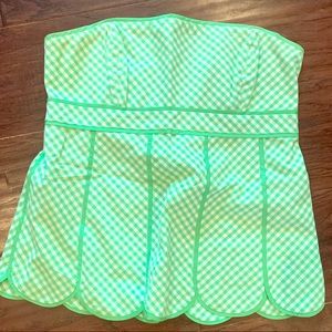 Lily Pulitzer sleeveless top with scalloped bottom